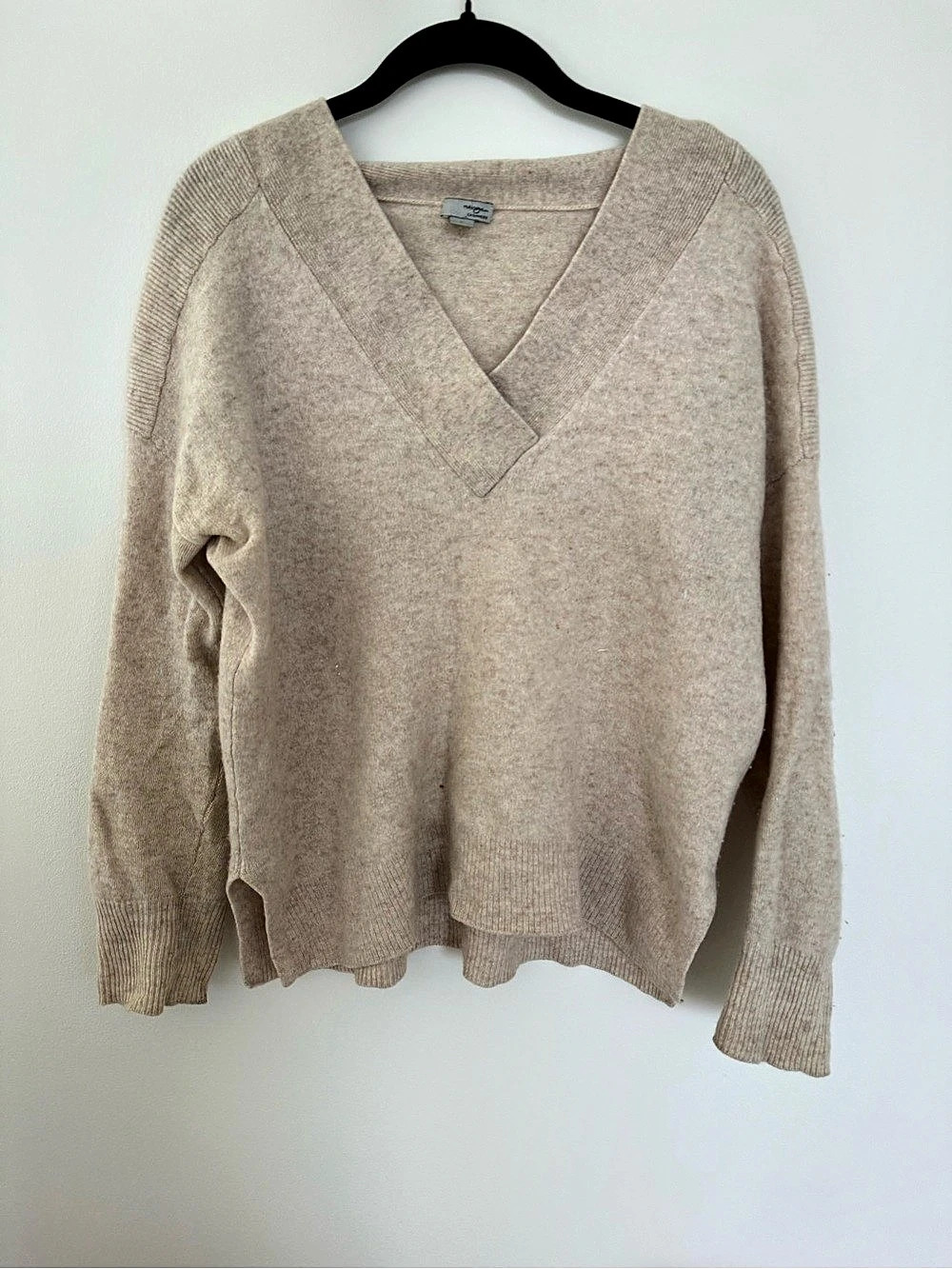 Halogen Cashmere V-Neck Sweater Beige Size Large